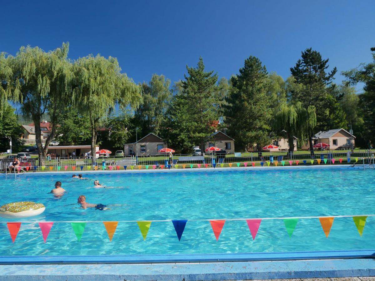 Hotel Camping Roznov Rožnov pod Radhoštěm Esterno foto