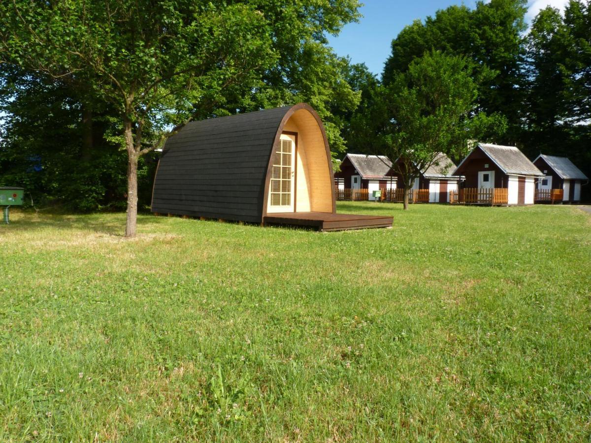 Hotel Camping Roznov Rožnov pod Radhoštěm Esterno foto