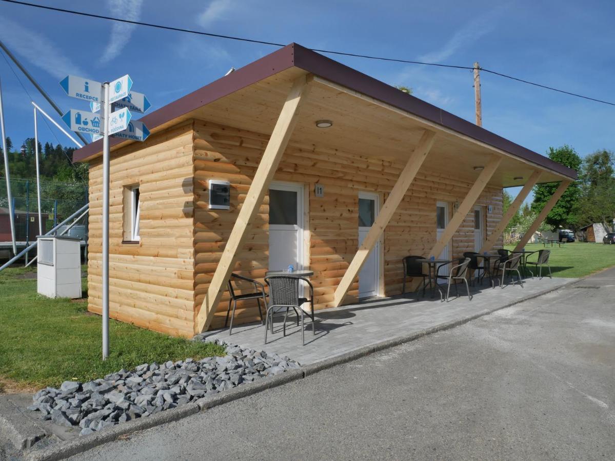 Hotel Camping Roznov Rožnov pod Radhoštěm Esterno foto