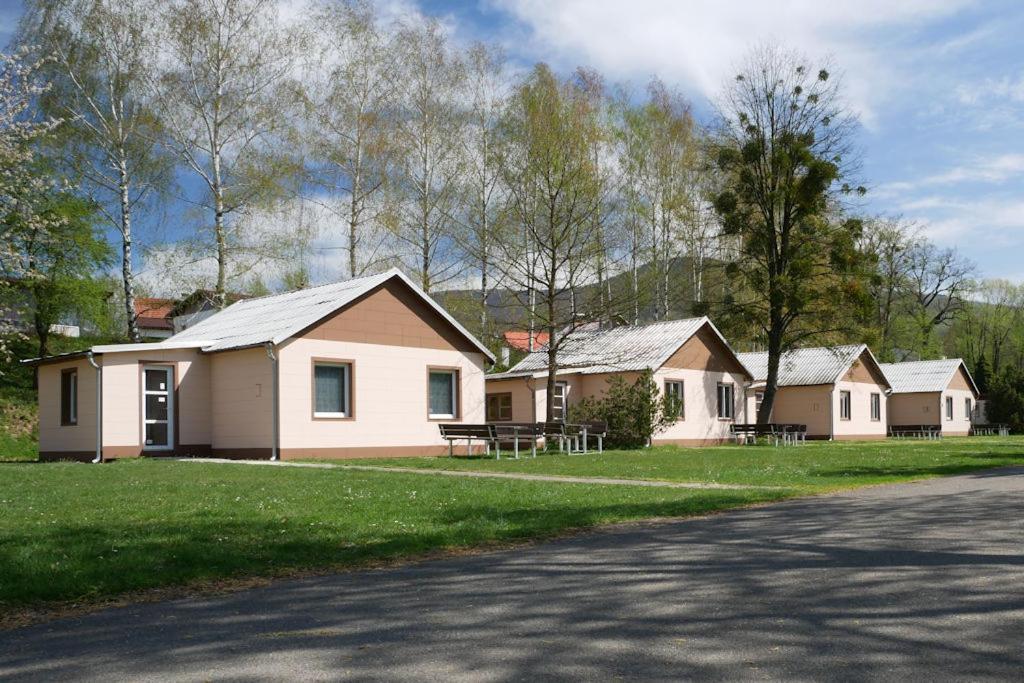 Hotel Camping Roznov Rožnov pod Radhoštěm Esterno foto