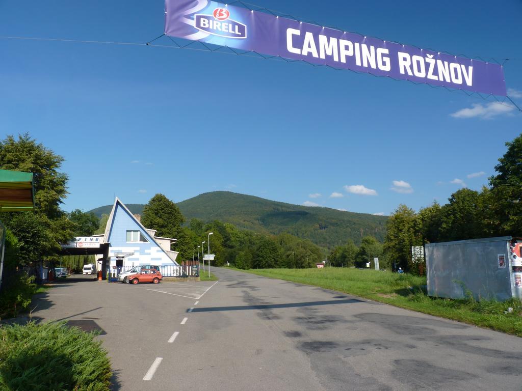 Hotel Camping Roznov Rožnov pod Radhoštěm Esterno foto