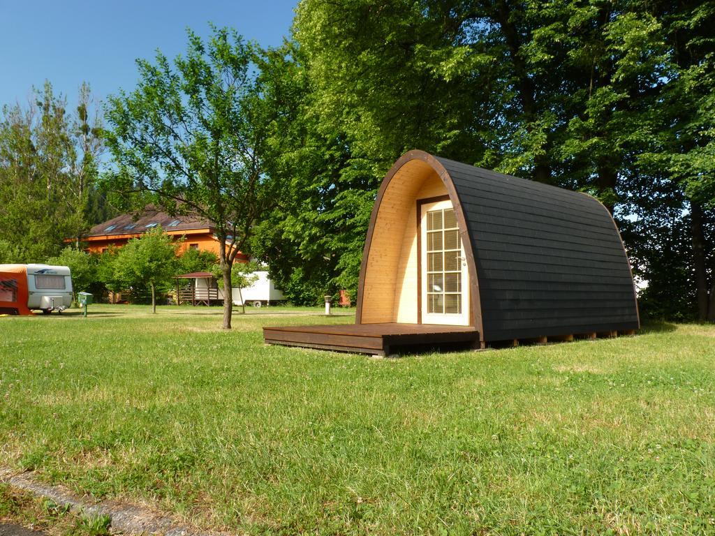 Hotel Camping Roznov Rožnov pod Radhoštěm Esterno foto